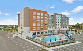 Holiday Inn Express & Suites Orlando- Lake Buena Vista By Ihg